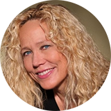 Kelli Couchee Rounded Headshot Small